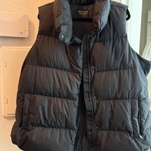 Athleta Black Puffer Vest